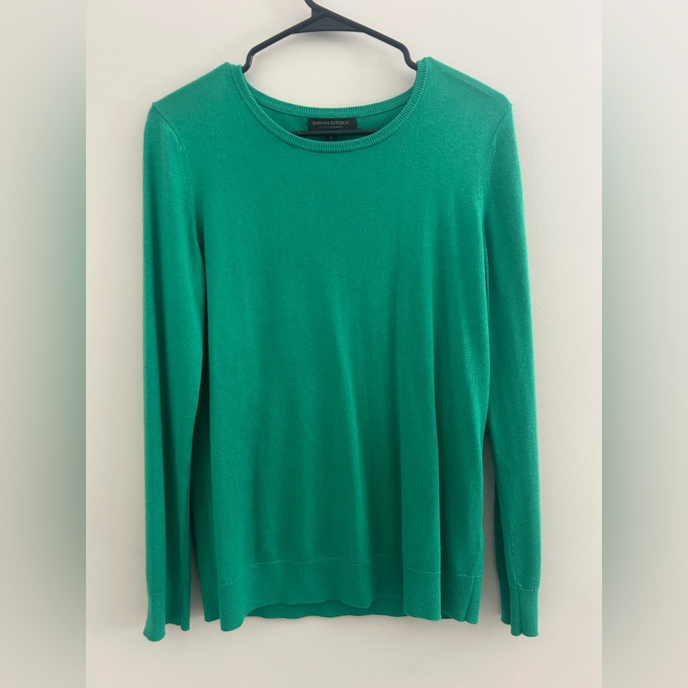 Banana Republic silk cashmere women’s sweater - medium